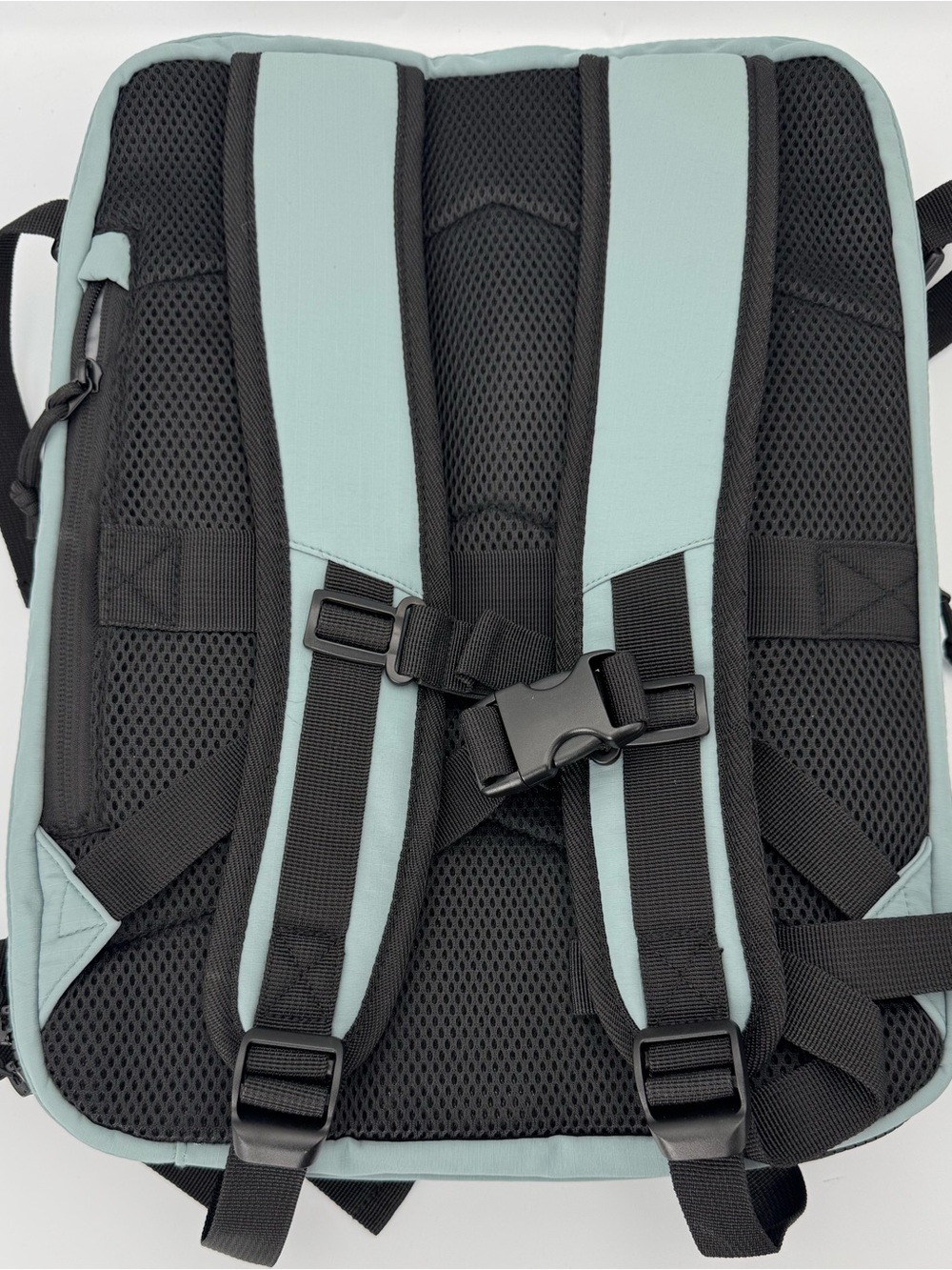 Bagsmart Blast Expandable Travel Backpack 28L 38L Carry On Laptop Bag NWT - Picture 3 of 8